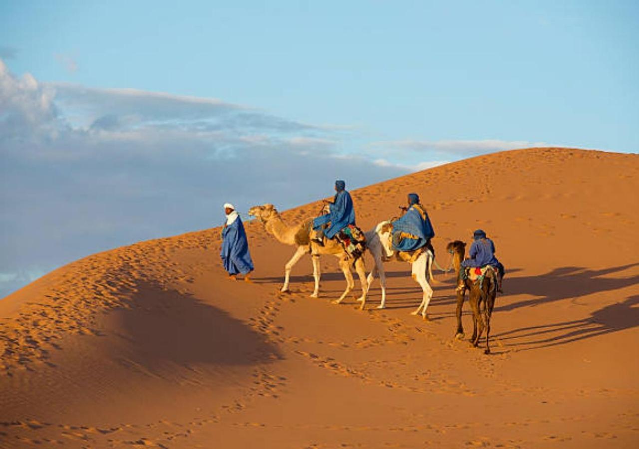 Desert Glamping Experience Merzouga Buitenkant foto